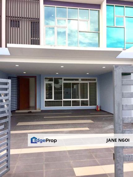 Jade 2 Seri Austin Double Storey House Partial Furnished, Johor, Johor Bahru