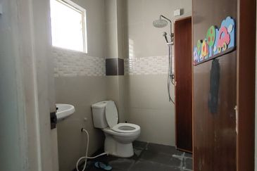 Renovated Double Storey Saujana Damansara, PJU 10, Petaling Jaya, Selangor