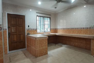 Bandar Tun Hussein Onn