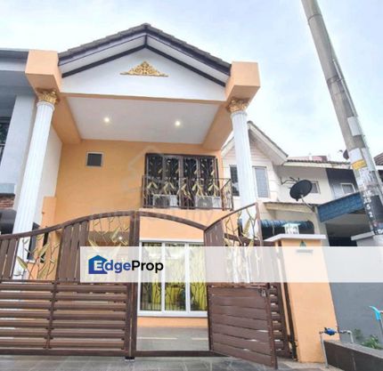 FOR SALE LIKE NEW Facing Open 2 1/2 Double Storey Terrace Tmn Saujana Impian Kajang, Selangor, Kajang