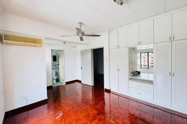 FOR SALE : Double Storey Jalan Nova Seksyen U5 Subang Bestari Shah Alam Selangor