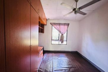 FOR SALE : Double Storey Jalan Nova Seksyen U5 Subang Bestari Shah Alam Selangor
