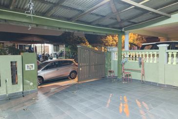 Jalan Bandar Kinrara 4/8B