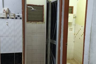 Jalan Bandar Kinrara 4/8B