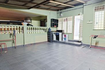 Jalan Bandar Kinrara 4/8B