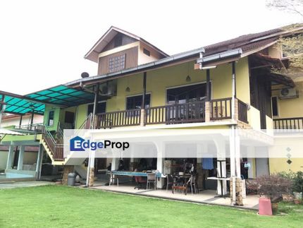 BIG AND SPACIOUS THREE STOREY BUNGALOW AT KAMPUNG KENANGA RAWANG WITH COVERED SWIMMING POOL, Selangor, Rawang