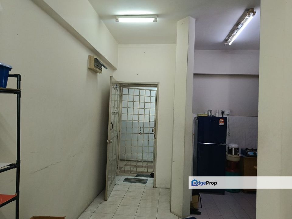 FOR SALE Pangsapuri KLH Menara KLH Bandar Puchong Jaya, Selangor, Puchong