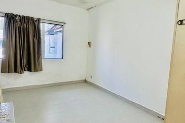 Baiduri Apartment @ Desa Pandan