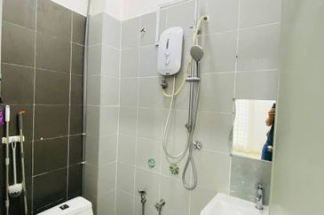 Jalan Lombong Emas Seksyen 29