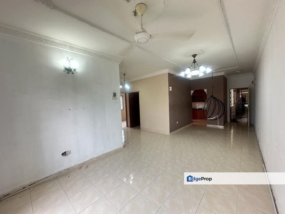 SURIA APARTMENT, DESA PERANGSANG, BLOK D PJS 3/9 TAMAN MEDAN, PETALING JAYA, Selangor, Petaling Jaya