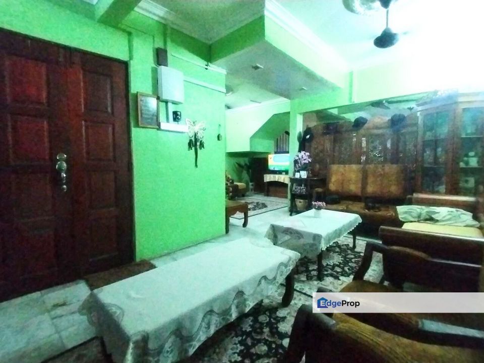 Facing Tasik Rumah Dua Tingkat Di Taman Bersatu Rawang Selangor Untuk Di Jual, Selangor, Rawang