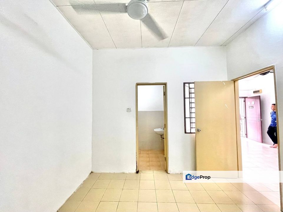  Desa Mutiara Intermediate Town House (upper unit) Bandar Country Homes Rawang Selangor, Selangor, Bandar Country Homes