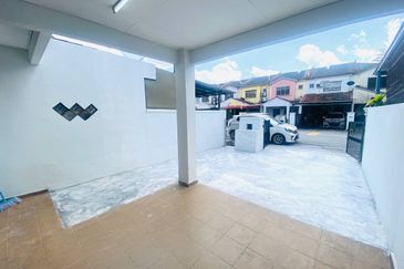 Pinggiran Lembah Hijau