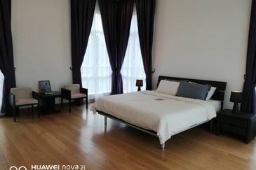 IOI Beverly Row @ IOI Resort City