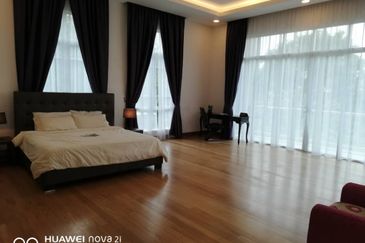 IOI Beverly Row @ IOI Resort City