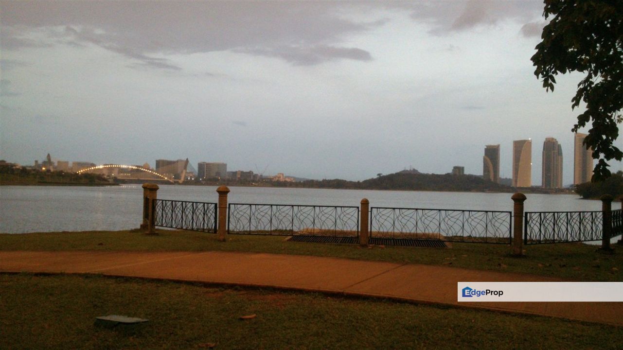 CYBER HEIGHTS VILLA CYBERJAYA - LAKE VIEW CONDO FOR RENT, Selangor, Cyberjaya