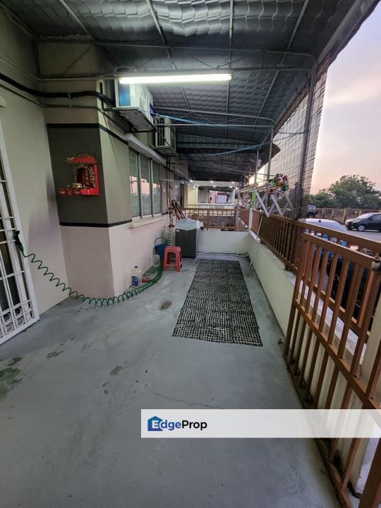 Vista Impiana Seri Kembangan - Studio With Garden For Sale, Selangor, Seri Kembangan