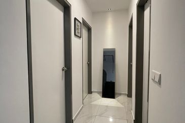 Equine Residence @ Equine Park