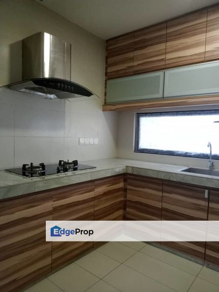 Symphony Hills Cyberjaya - 3 Storey Terrace For Sale, Selangor, Cyberjaya