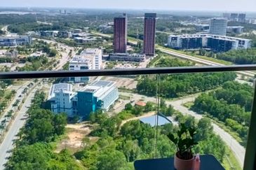 Apex Tower & Vertex Tower @ CyberSquare