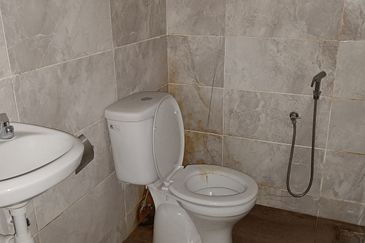 Kenwingston Square Garden