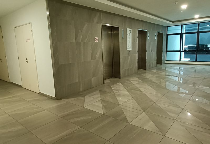 Kenwingston Square Garden