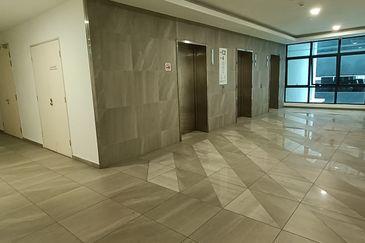 Kenwingston Square Garden