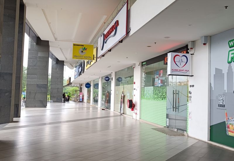 Kenwingston Square Garden