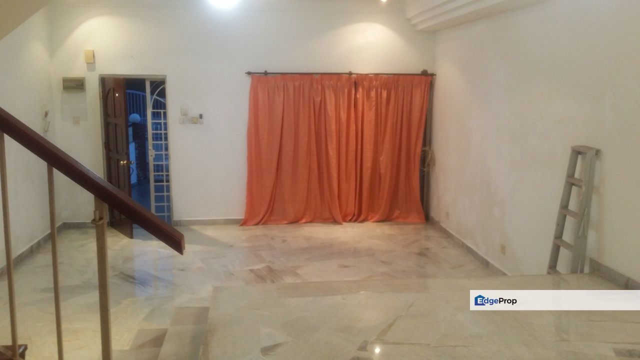 Taman Universiti Indah Seri Kembangan - 2 Sty Freehold Terrace House For Sale, Selangor, Seri Kembangan