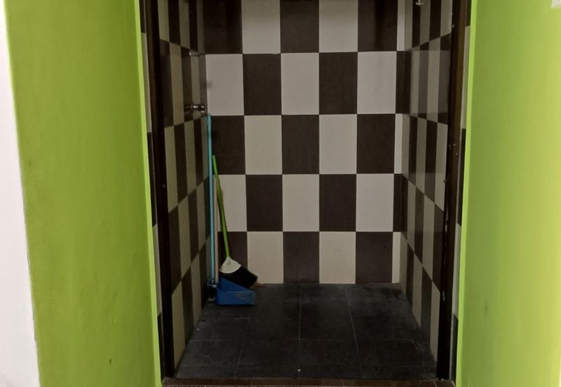 Senawang Commercial Park, Senawang Taipan, Seremban - Office For Sale