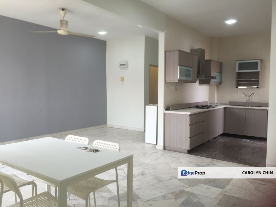 Fairville USJ 22 Partly Furnished FOR SALE, Selangor, USJ