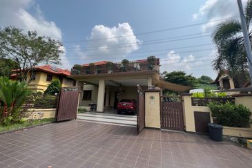 FOR SALE MODERN BUNGALOW LAMAN ARA DAMANSARA