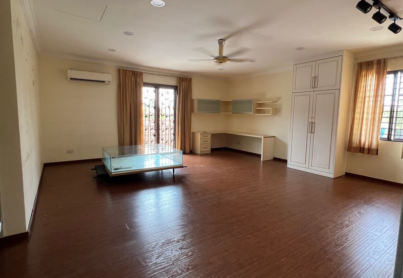 FOR SALE MODERN BUNGALOW LAMAN ARA DAMANSARA