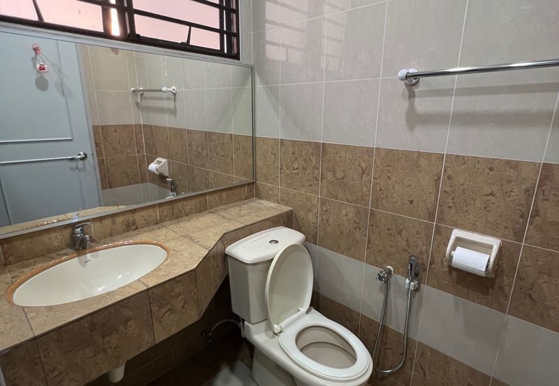 FOR SALE MODERN BUNGALOW LAMAN ARA DAMANSARA