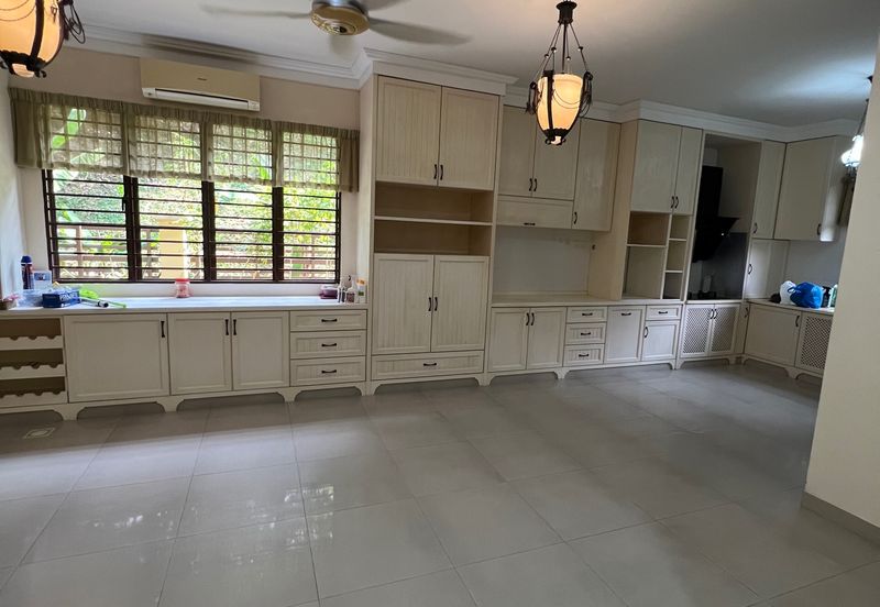 FOR SALE MODERN BUNGALOW LAMAN ARA DAMANSARA