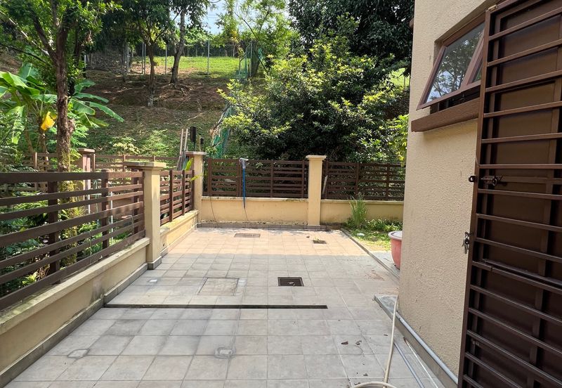 FOR SALE MODERN BUNGALOW LAMAN ARA DAMANSARA