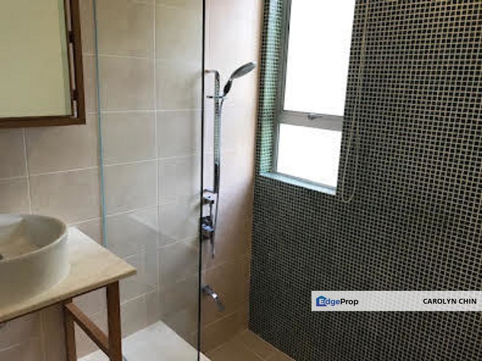 5 minutes walk to restaurant,amenities, supermarket and International school, Kuala Lumpur, Mont Kiara