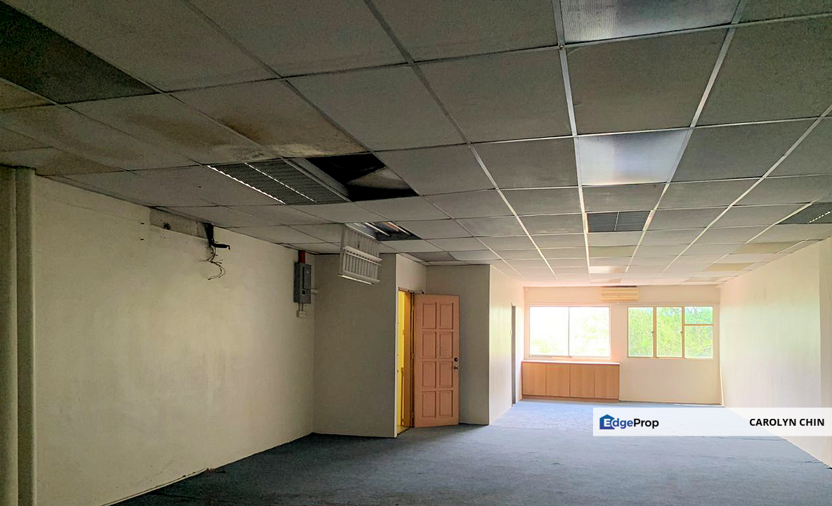 READY AT HAND ADJOINING SHOP UNITS @ SS 21 DAMANSARA UTAMA UPTOWN FOR SALE., Selangor, Damansara Utama