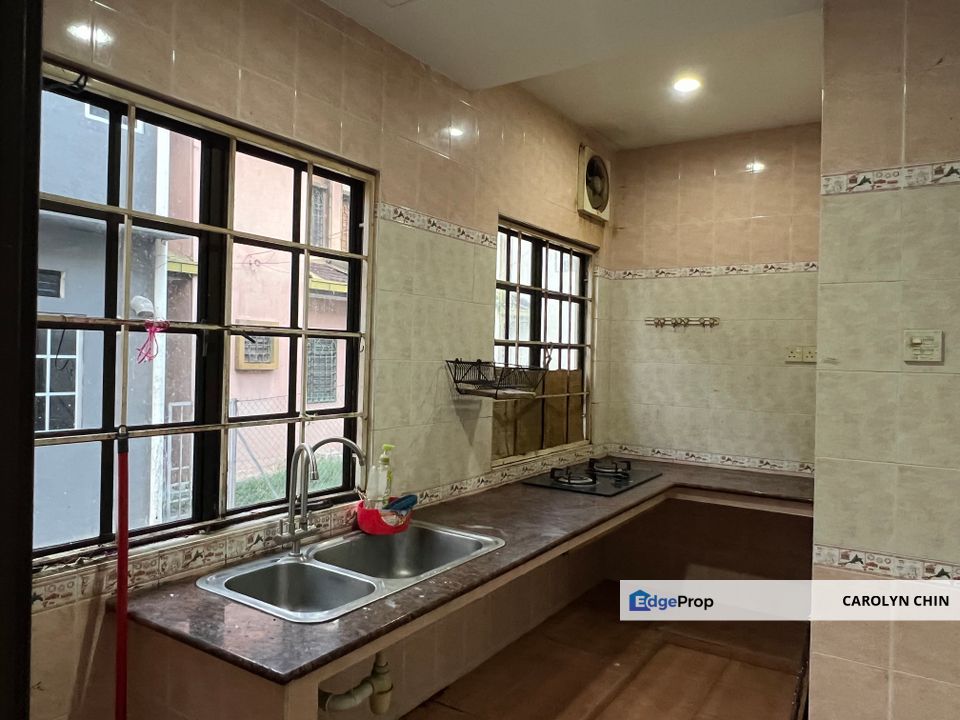 FULLY EXTENDED AND EXPANDED UNITS FOR SALE PUTRA BAHAGIA PUTRA HEIGHTS , Selangor, Putra Heights