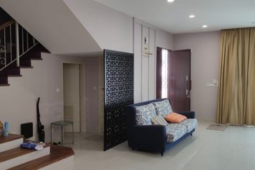 3 Storey Semi Detached 1080 Residece Kajang For Sale 