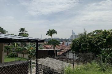 Section 12, PJ Unique Single Storey House For Sale (Price Review)