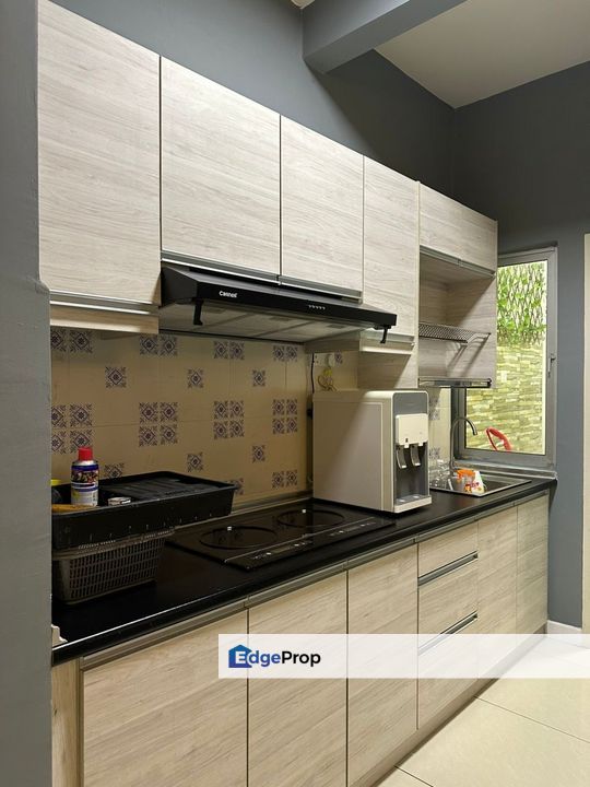 Savanna 3 bedroom unit fully furnished available for rent now. Immediate move in , Selangor, Bangi