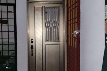 Dahlia Apartment, Subang Perdana