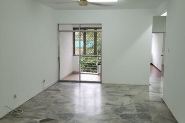 Dahlia Apartment, Subang Perdana