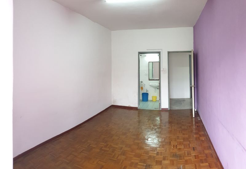 Dahlia Apartment, Subang Perdana