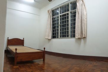 Subang Perdana Goodyear Court 7