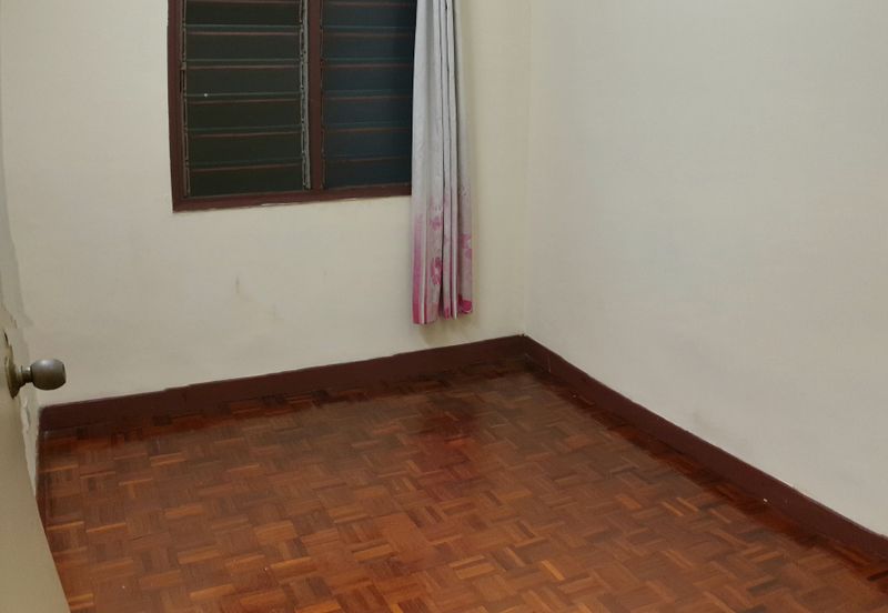 Subang Perdana Goodyear Court 7