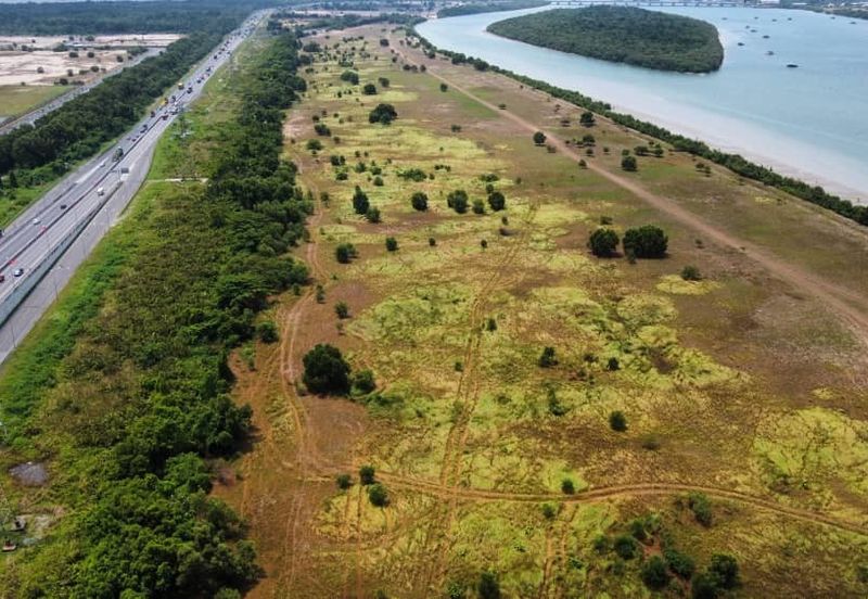 West Port, Pulau Indah