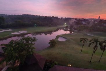 Tropicana Golf & Country Resort