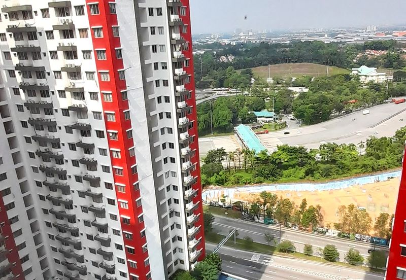 Main Place Residence